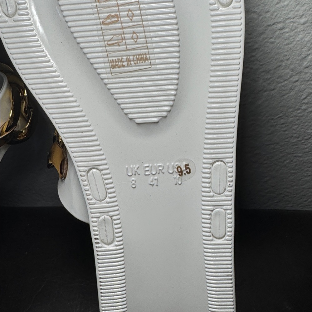 Lauren Lorraine White Sandals with Gold Chain - Picture 8 of 8